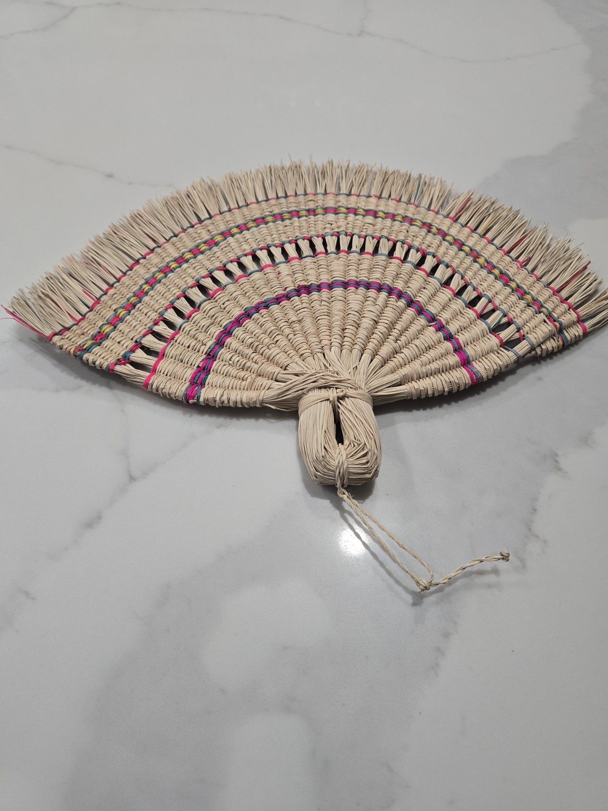 Vintage Handwoven Straw Palm Leaf Wall Fan Decor Boho Eclectic – 15&Prime; x 11&Prime;