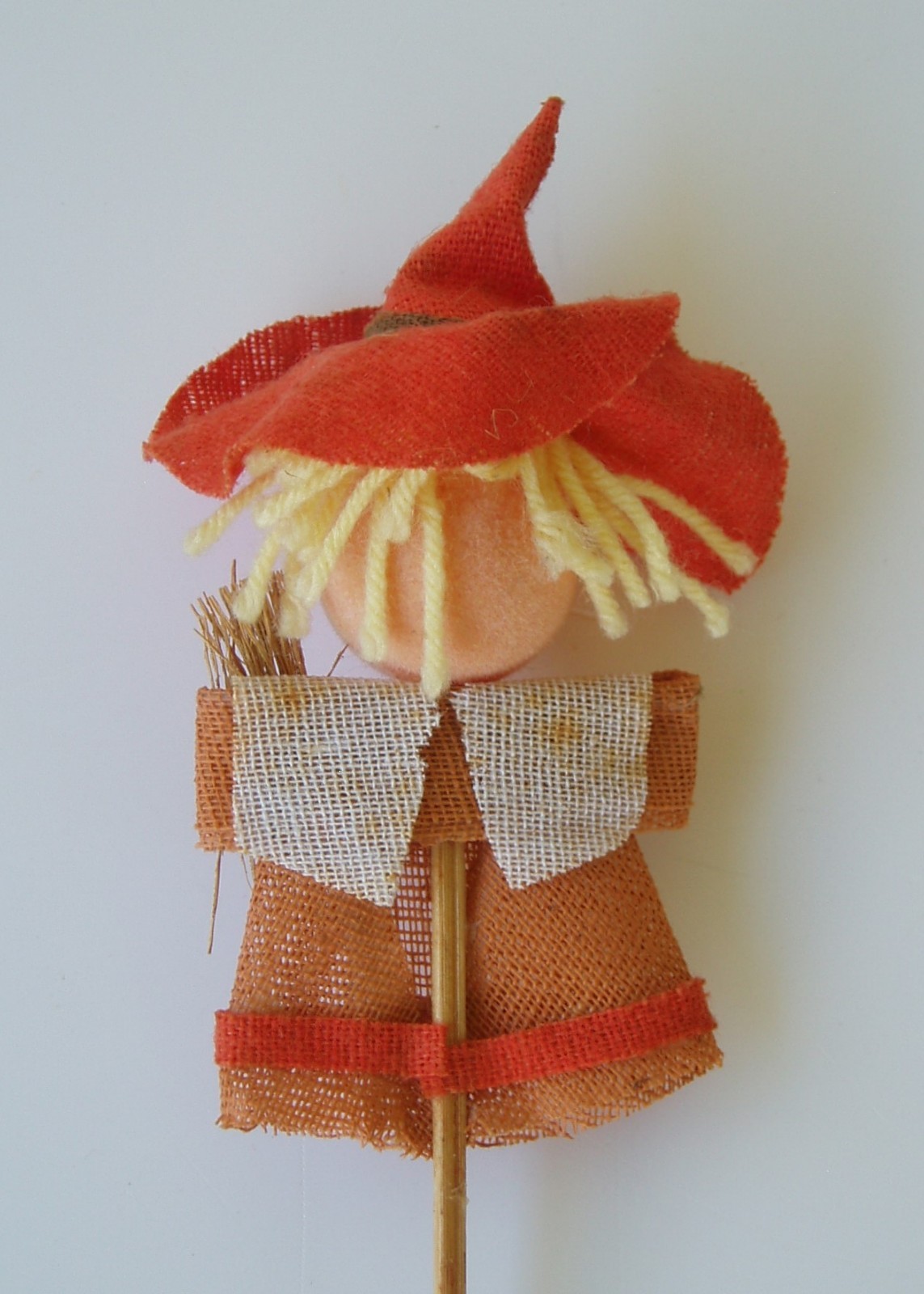 4 Vintage Scarecrow Flower Picks Fall Halloween Burlap Raffia Floral Decor