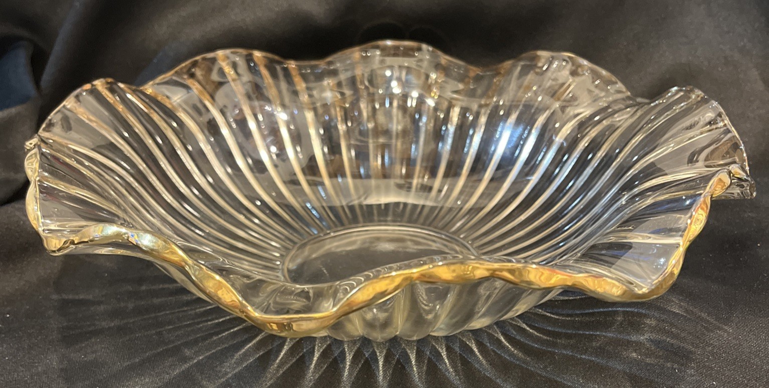 VTG MCM Large 12” Clear Glass Centerpiece Bowl Ribbed Ruffled Gold Trim Edges