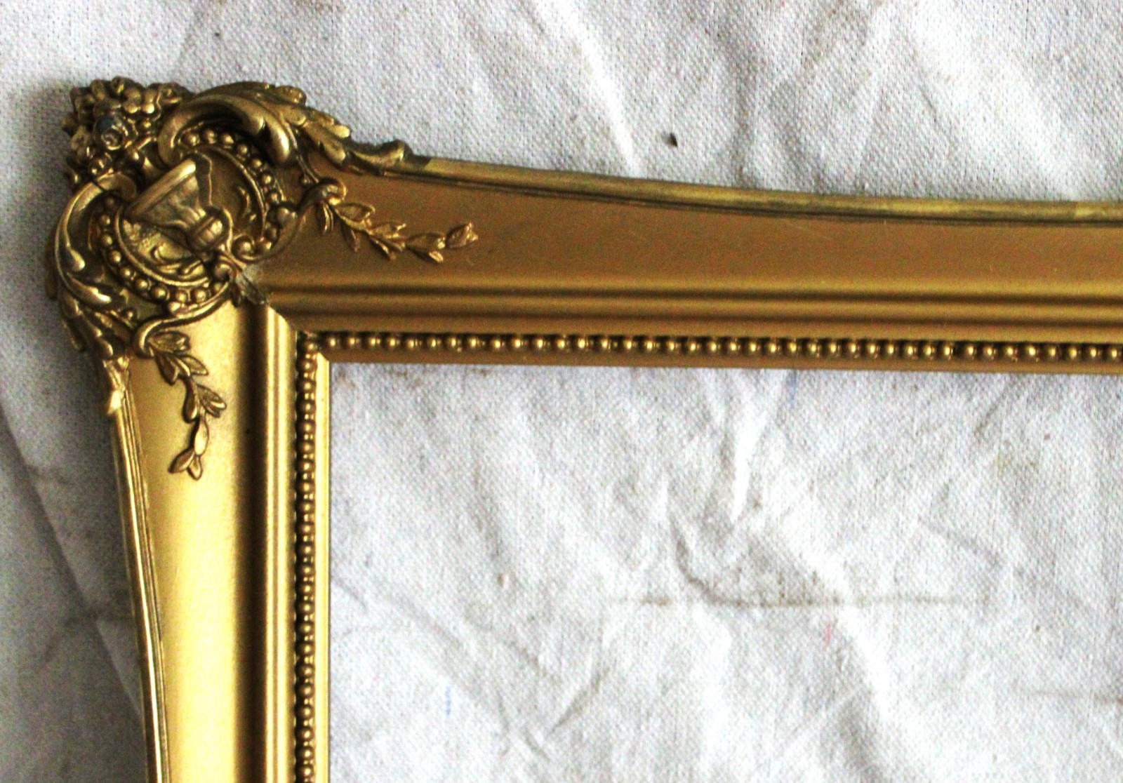 ANTIQUE FITS 8 X 10&Prime; VICTORIAN EASTLAKE ETCHED BLACK PICTURE FRAME WOOD GOLD