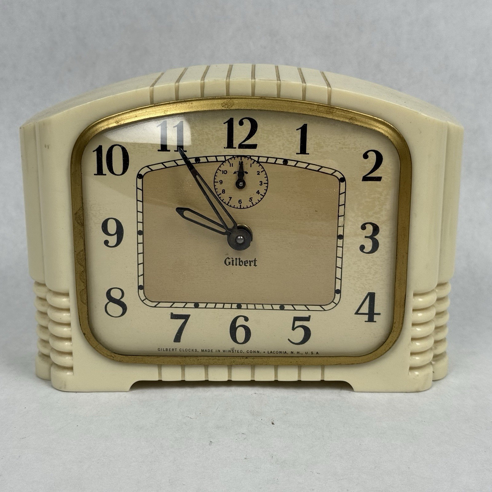 Vintage Gilbert Wind Up Alarm Clock Art Deco. Made In USA. As Is