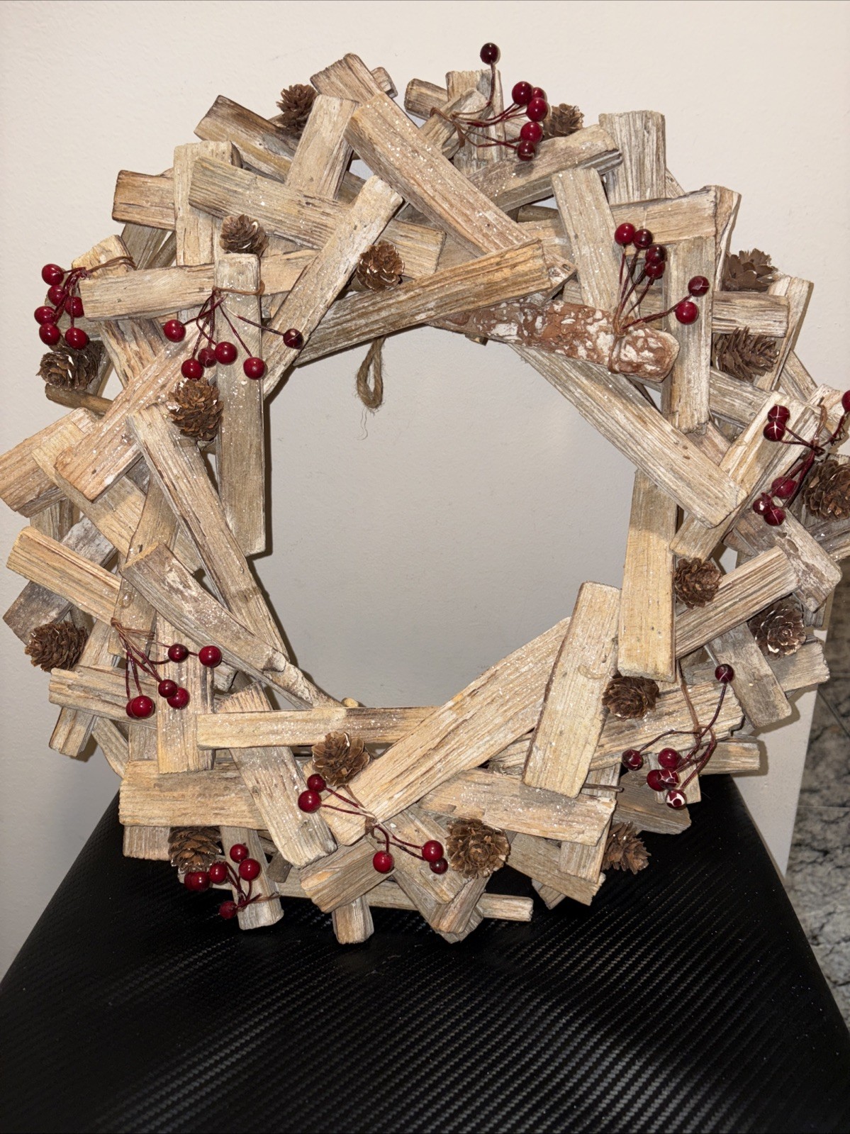 Rustic Driftwood Wreath with Berries 17&Prime; Coastal Beach Cabin Wall Door Decor