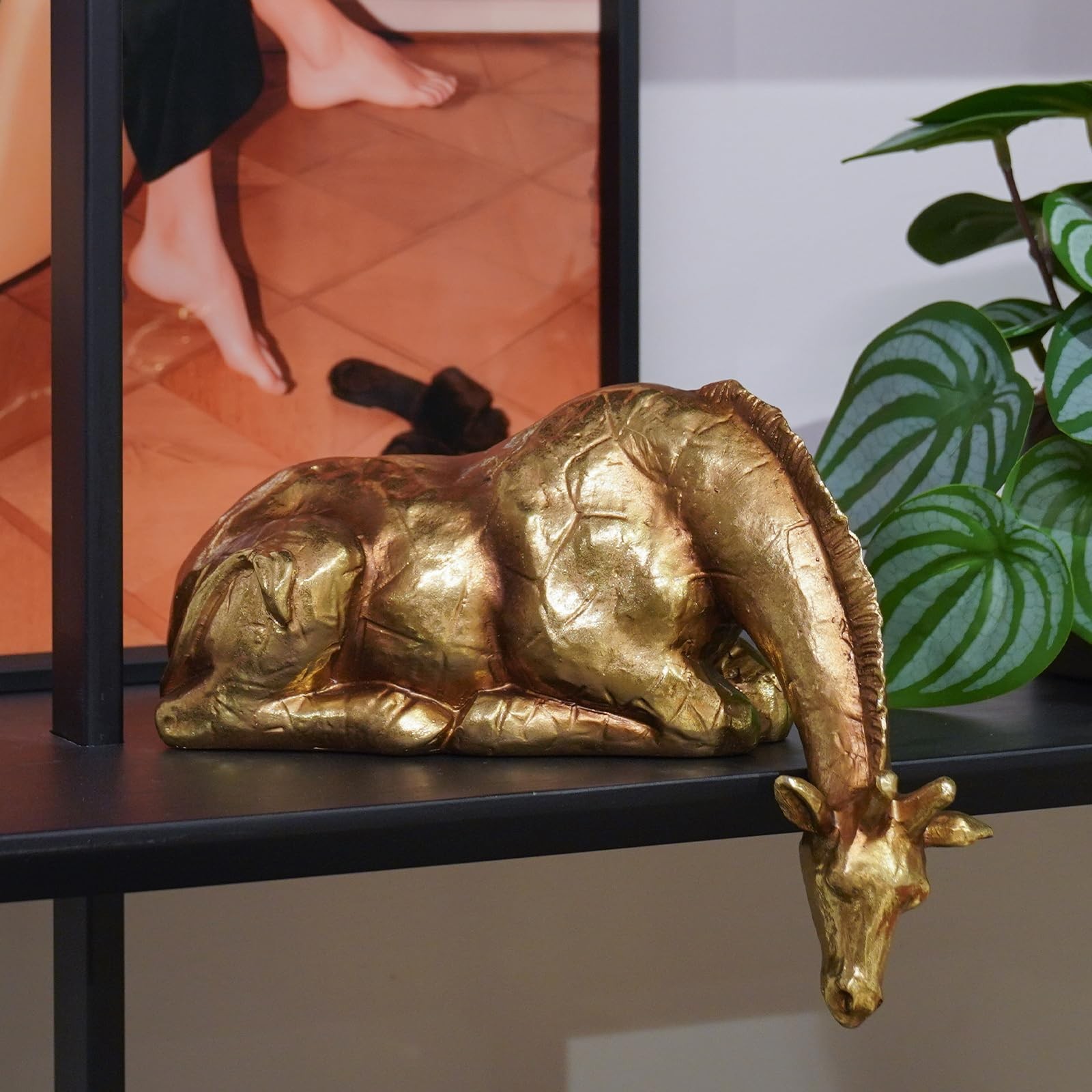 Living Room Decor Statues Indoor – Resin Abstract Golden Giraffe Sculptures H…