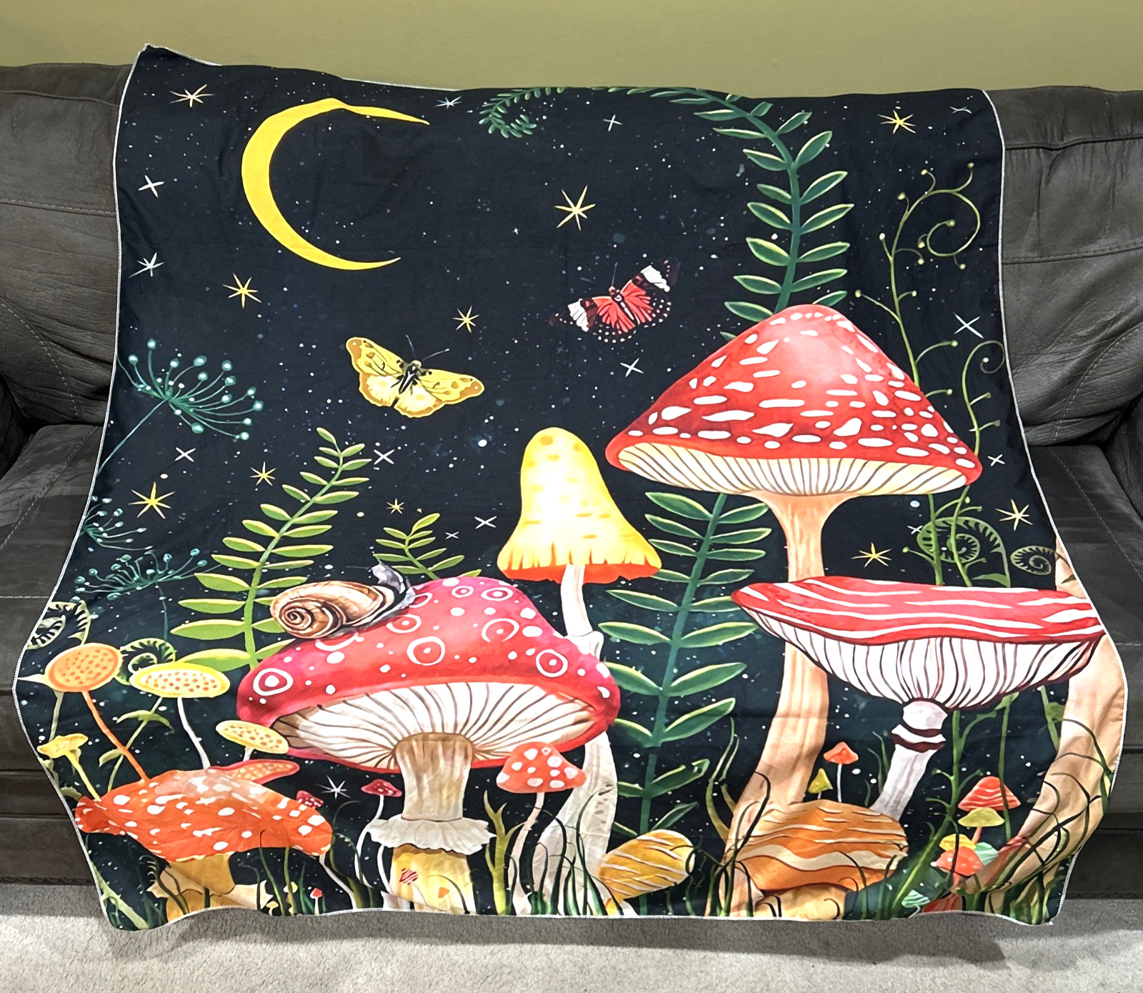 Trippy Psychedelic Metaphysical Mushroom Tapestry Bedroom Festival Party 50x58in