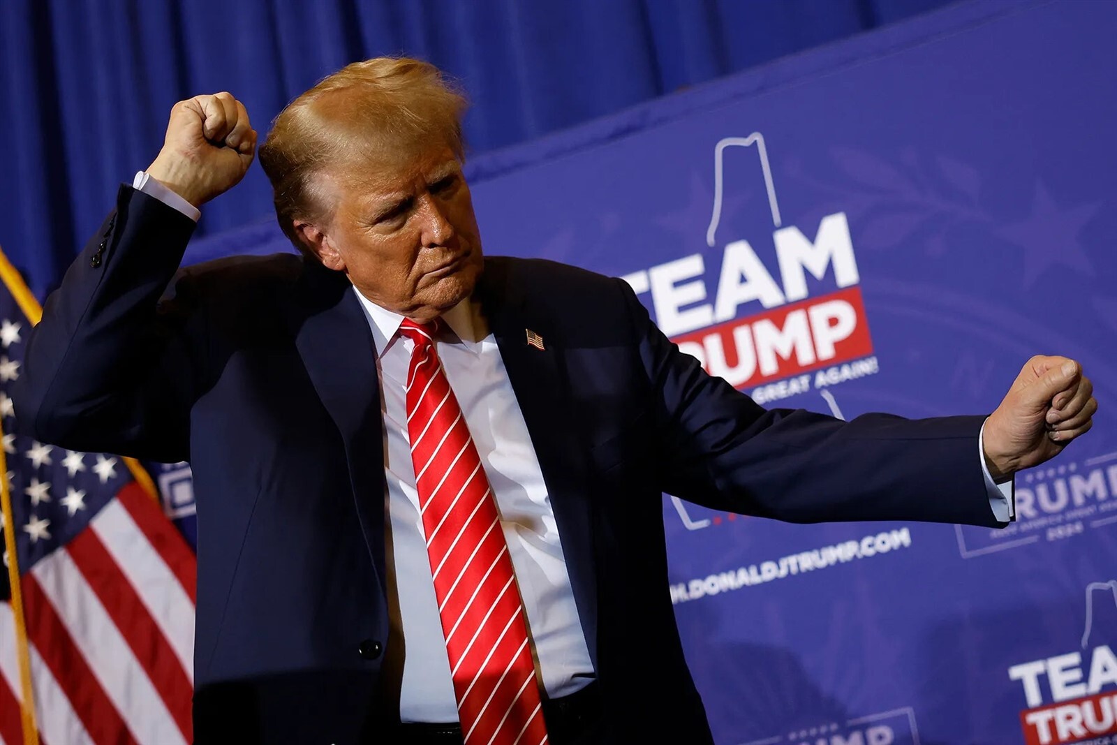DONALD TRUMP DANCING AT RALLY 2024 GLOSSY POSTER PICTURE PHOTO PRINT BANNER 9976