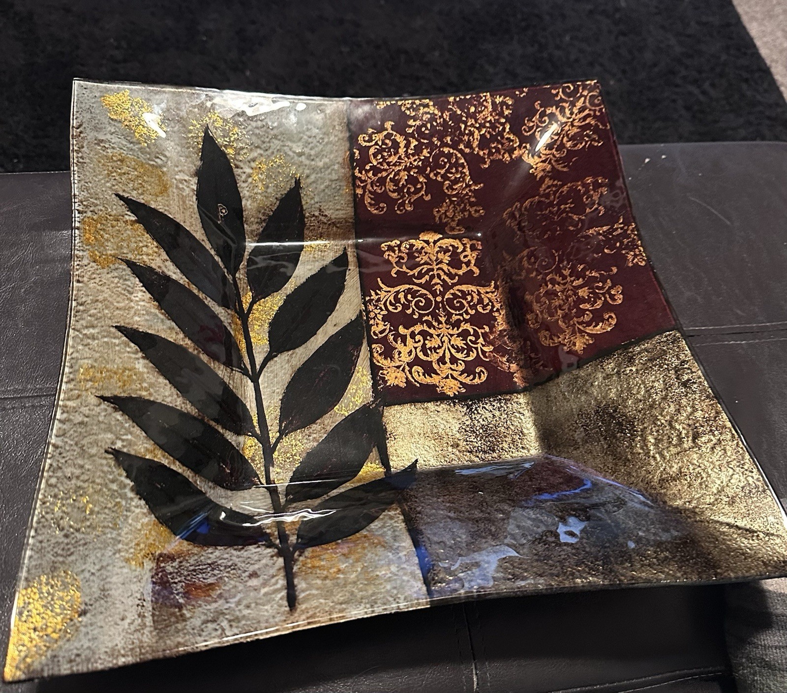 Heavy Glass Decorative Leaf Tray For Home Decor ￼