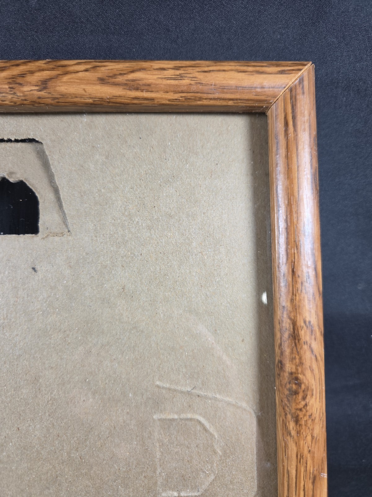 Vintage Wood Grain Picture Rounded Frame – Wall Hang 8X10 –