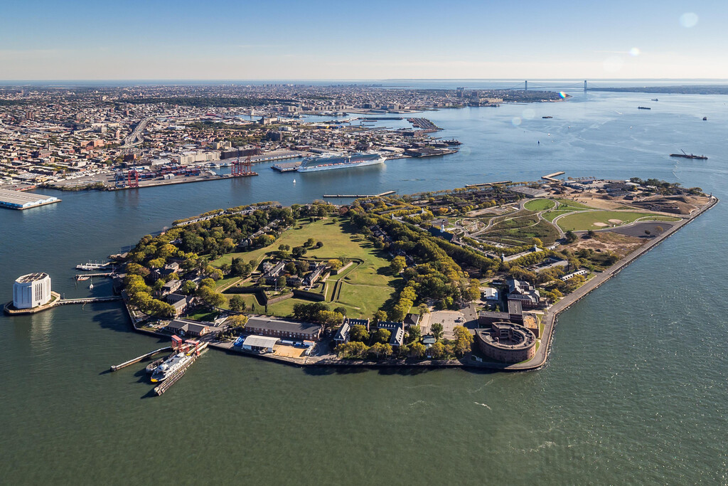 Aerial View of Governors Island New York City Photo Art Print Poster 18×12