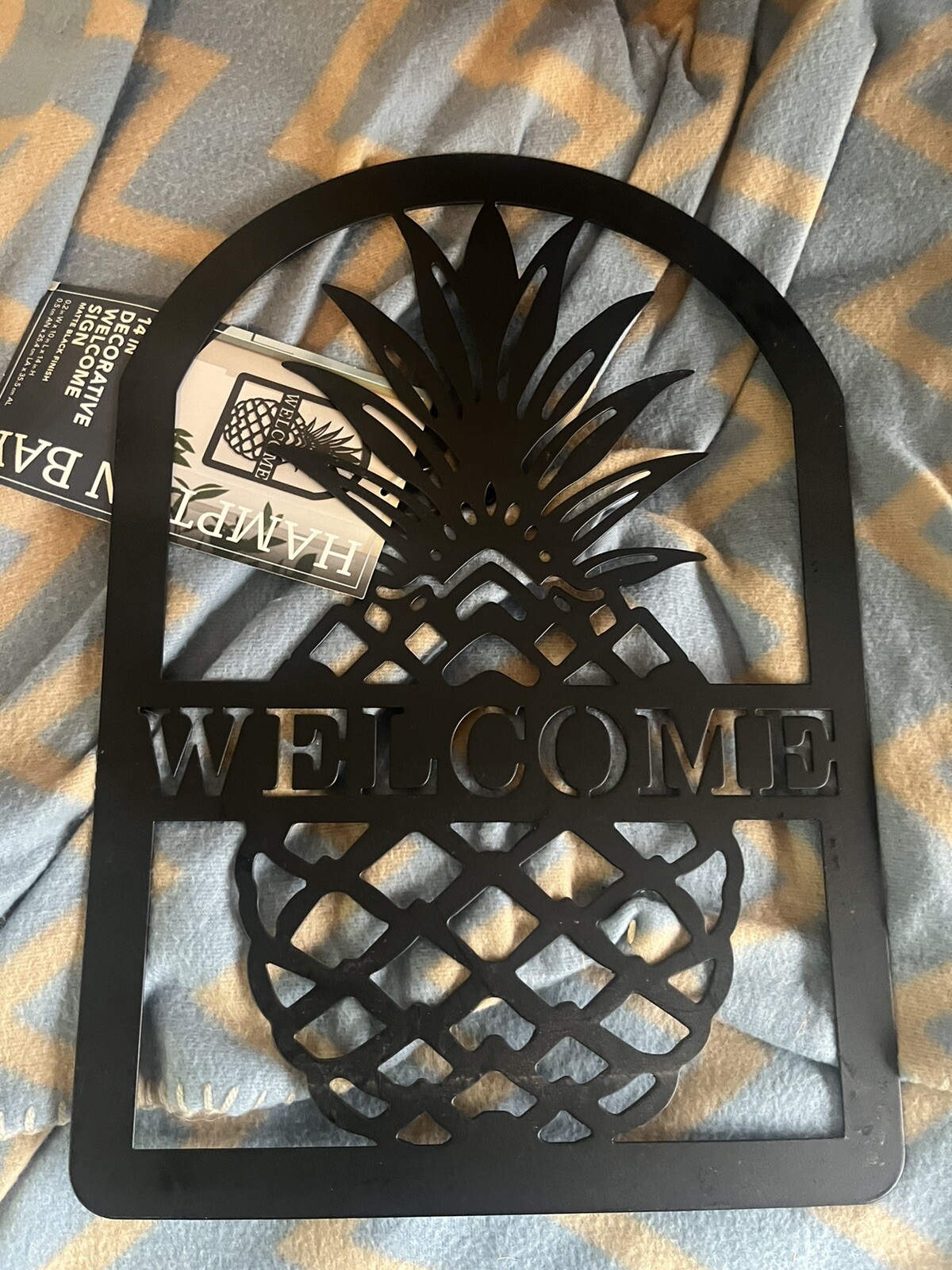 14 IN Matte Black Finish Welcome Sign Hampton Bay Pineapple 1006 587 397