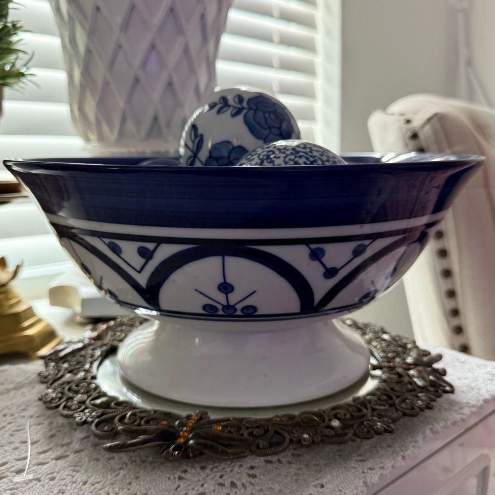 Decorative Balls And Bowl Set of 6 Blue and White Floral Print Home Decor