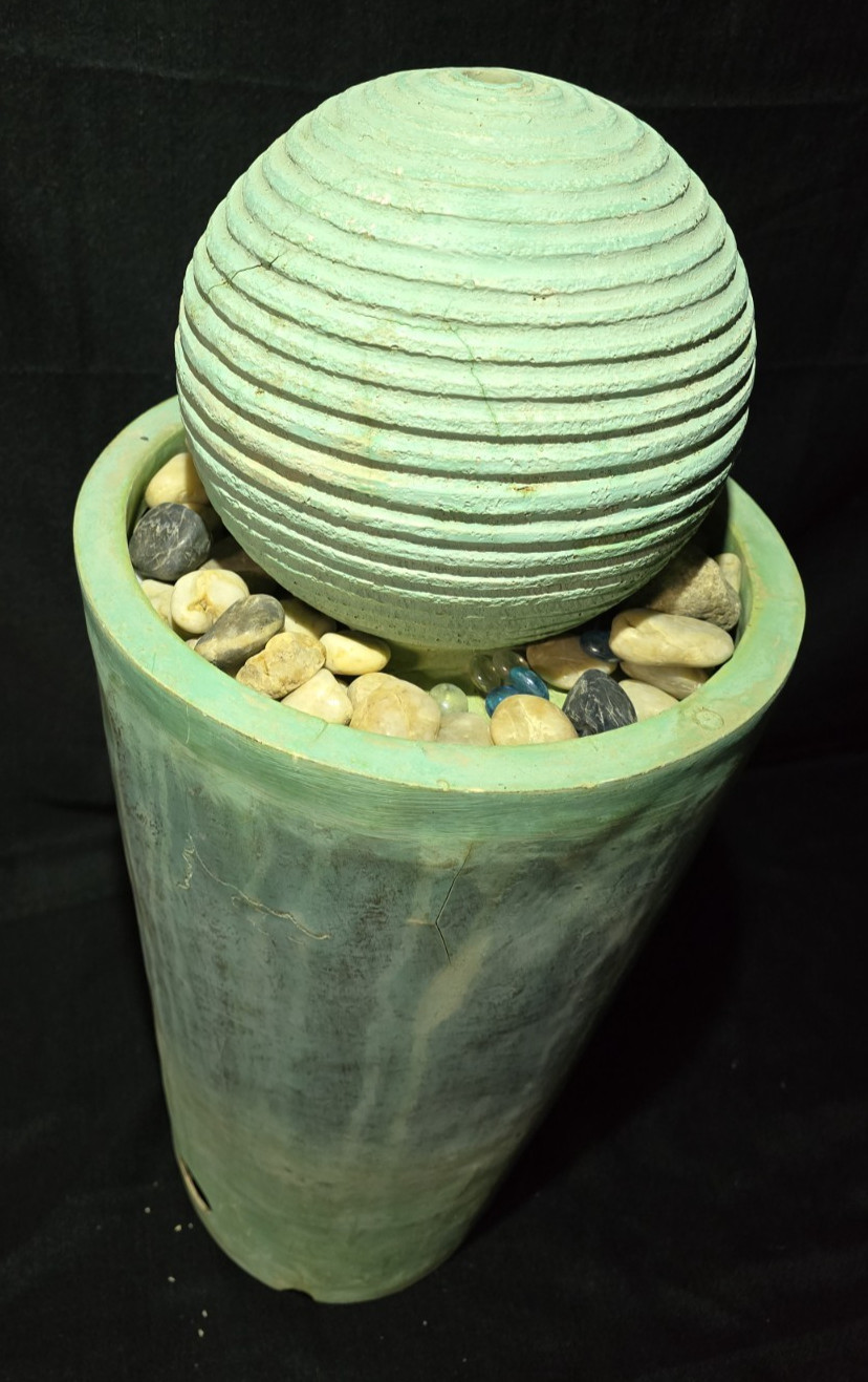 Tall Floor Water Fountain 27&Prime; Indoor Zen Home Decor WORKS – Crack (See Photos)