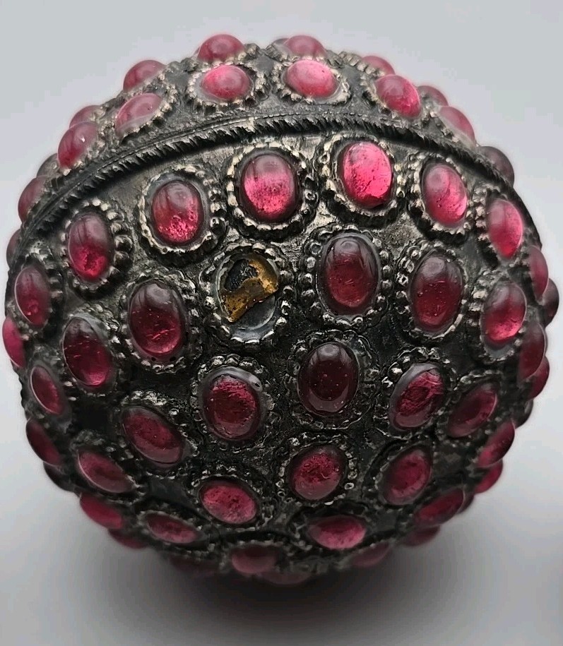 Vintage Bronze Metal Carpet Balls with Red Accent Some Missing. 2 -4&Prime; 1-6&Prime; balls