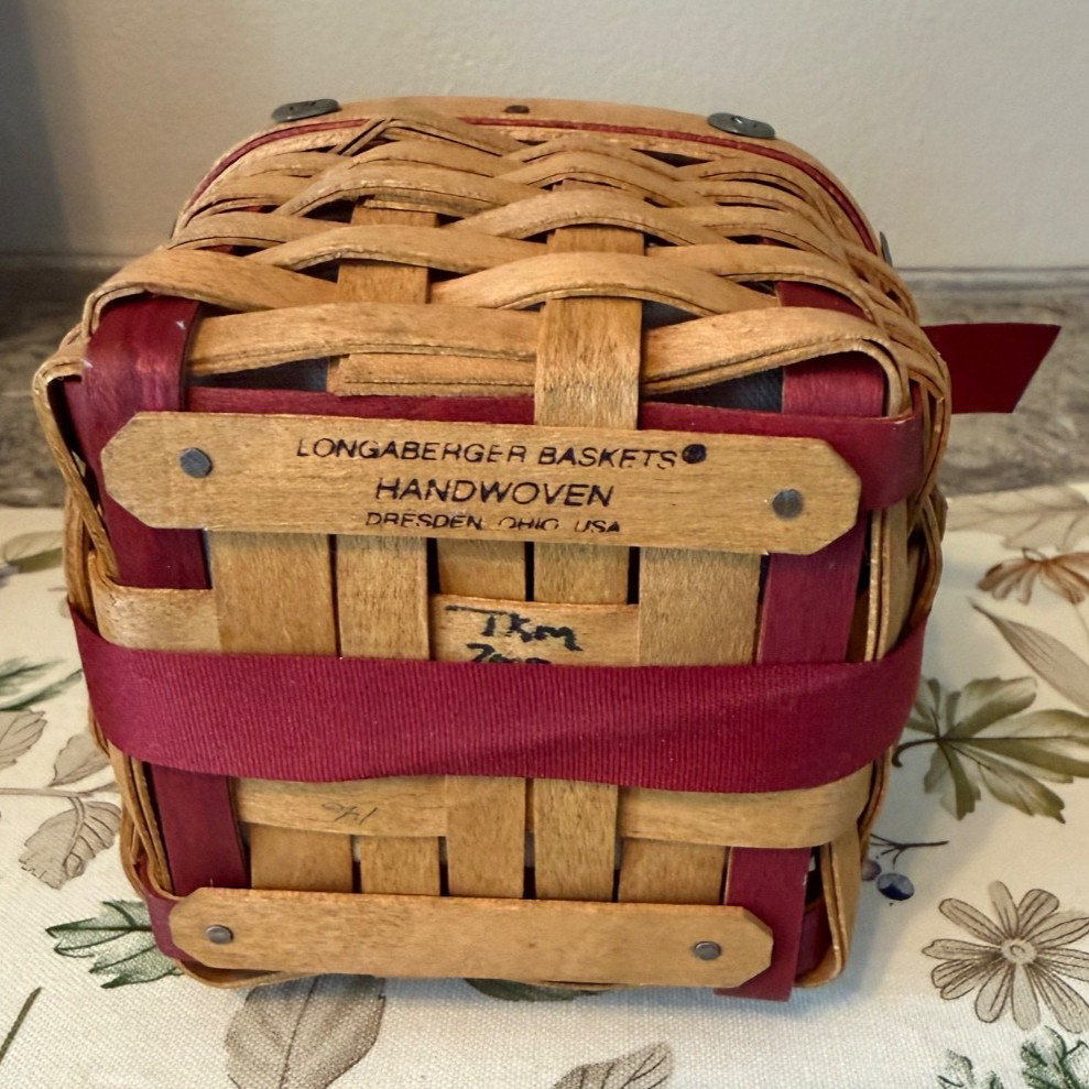 Longaberger 2002 Sweetest Gift Small Basket Combo ~ BLPL tie on #2