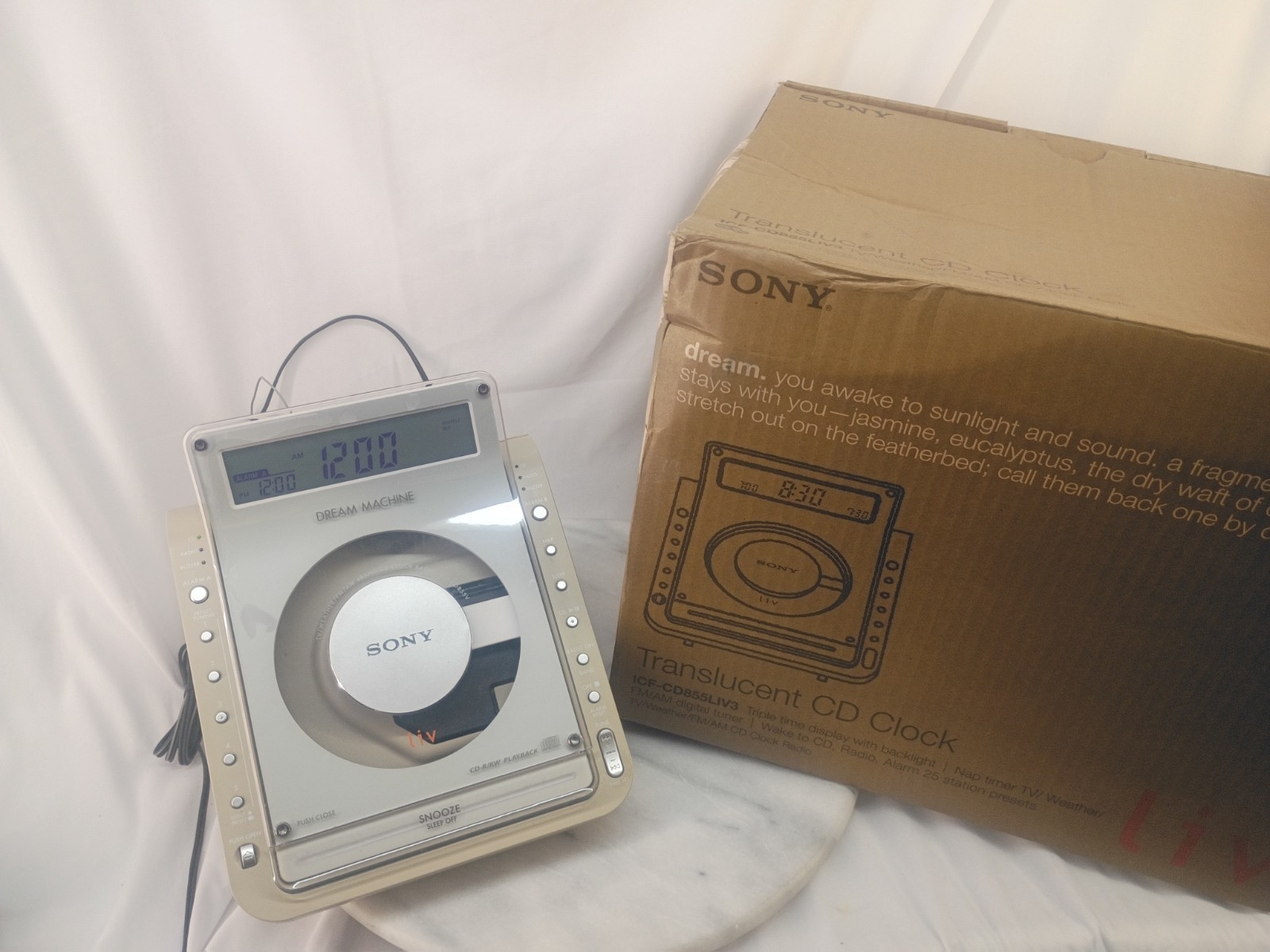 Sony Dream Machine CD Player Alarm Clock Radio ICF-CD855V – TESTED + BOX. READ
