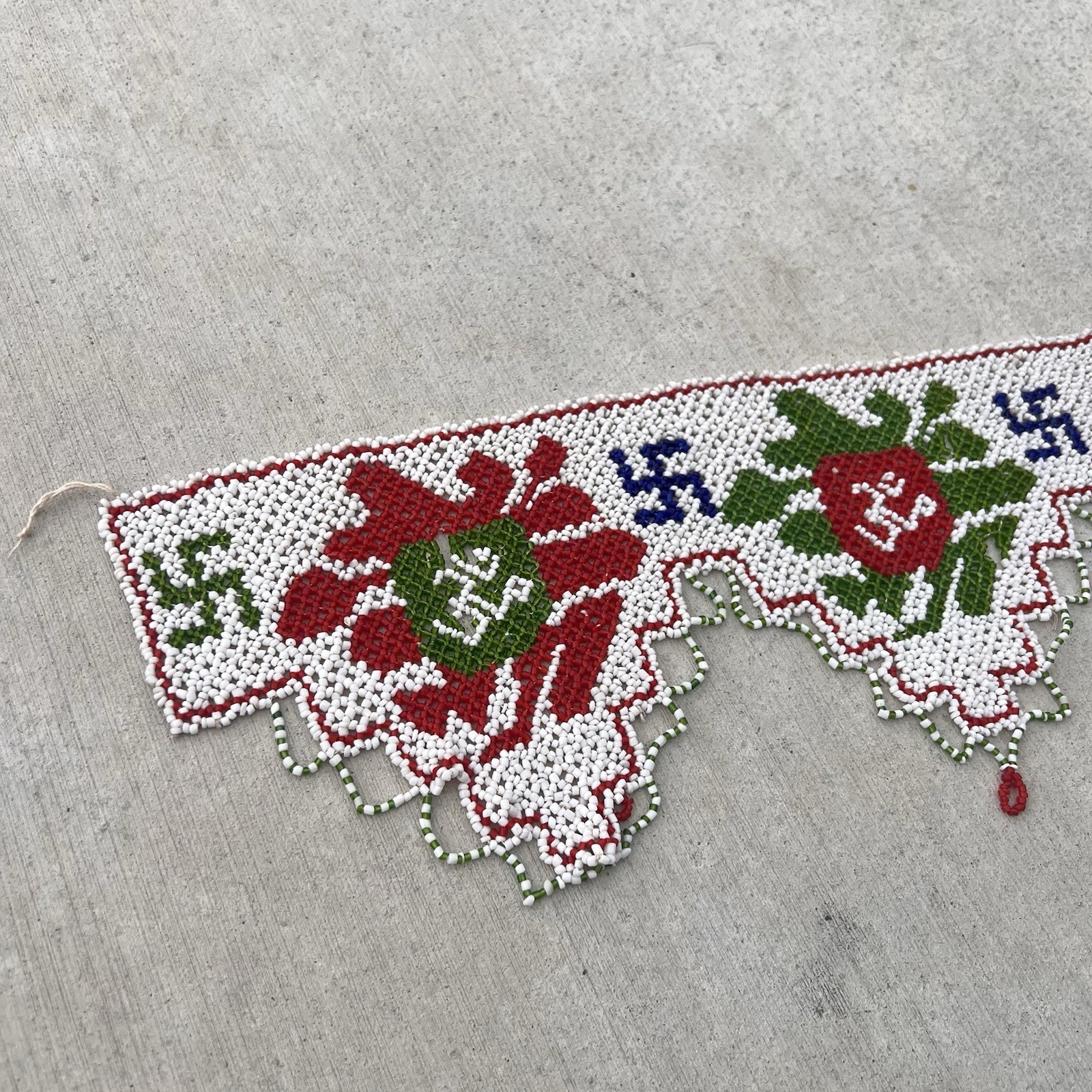 Vintage Glass Beads Handcrafted Ethnic Toran Door Valance Good Luck Kalash 42×5&Prime;