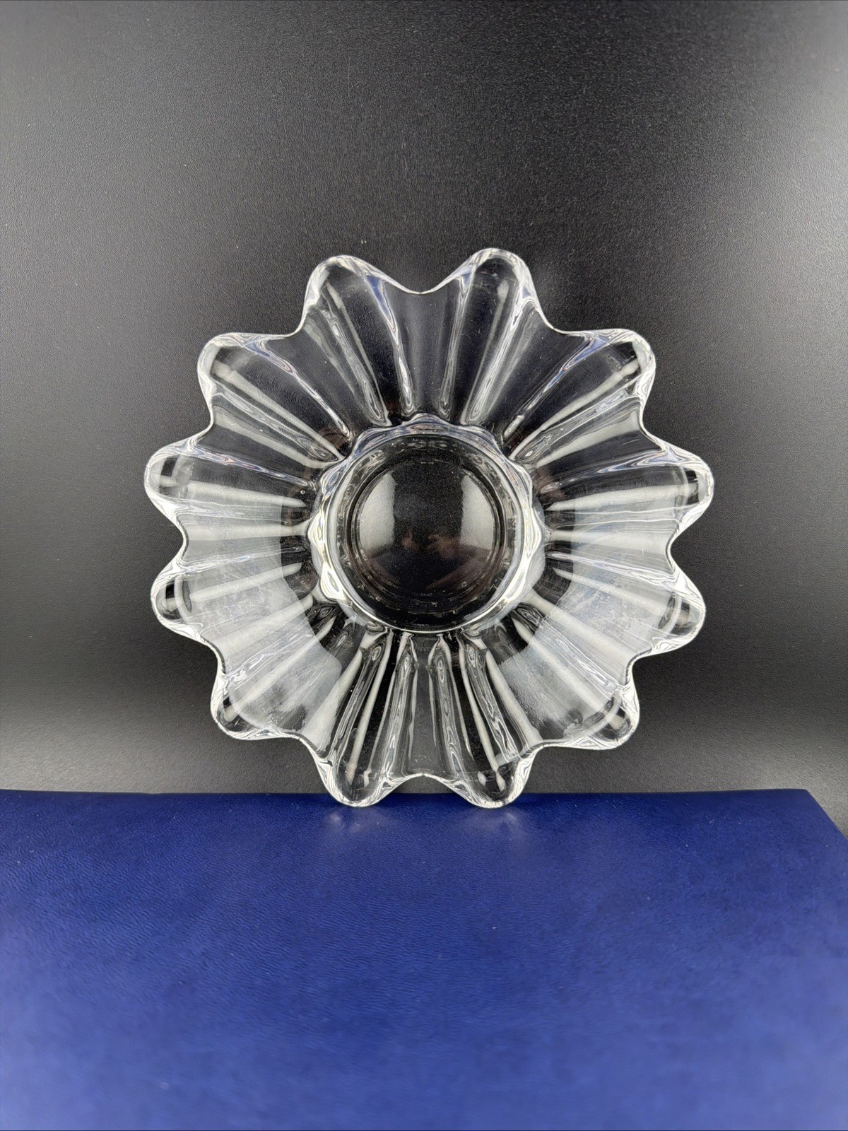 Vintage Clear Pressed Glass Flower Dish 12 Petal Candy Trinket Bowl