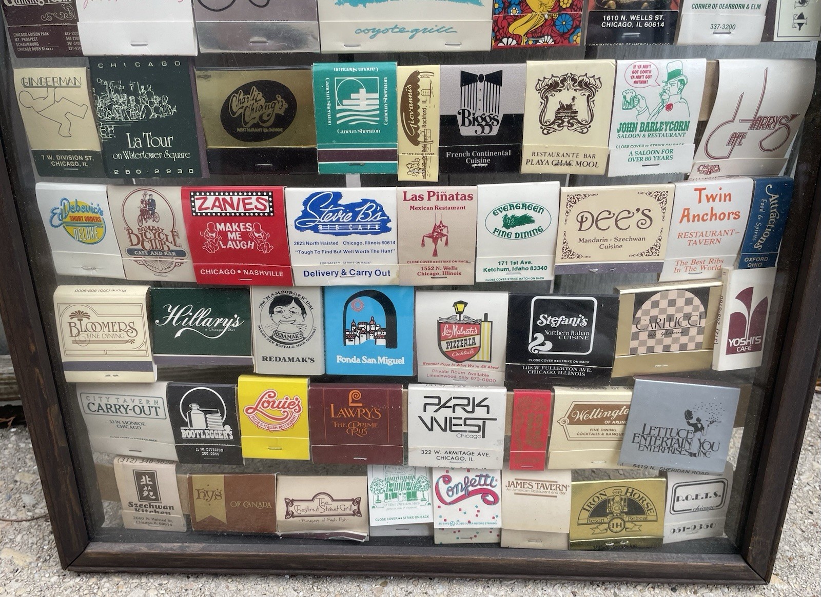 Matchbook Display Rack With 80 + Matchbooks 1980 /90’- Chicago Spots 23&Prime; x 15&Prime;