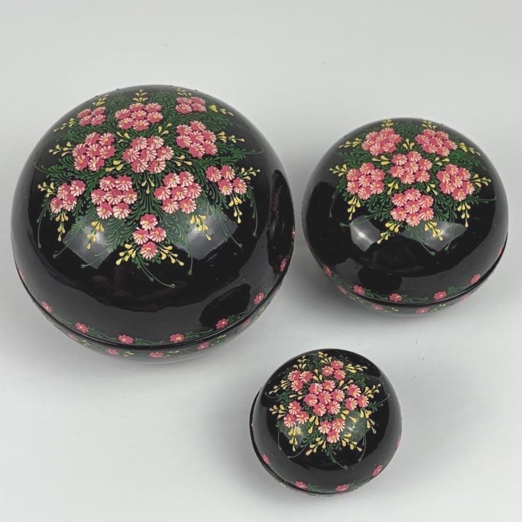 Vintage Lacquer Nesting Spheres 3 Piece Set Black Pink Floral Hand Painted Box