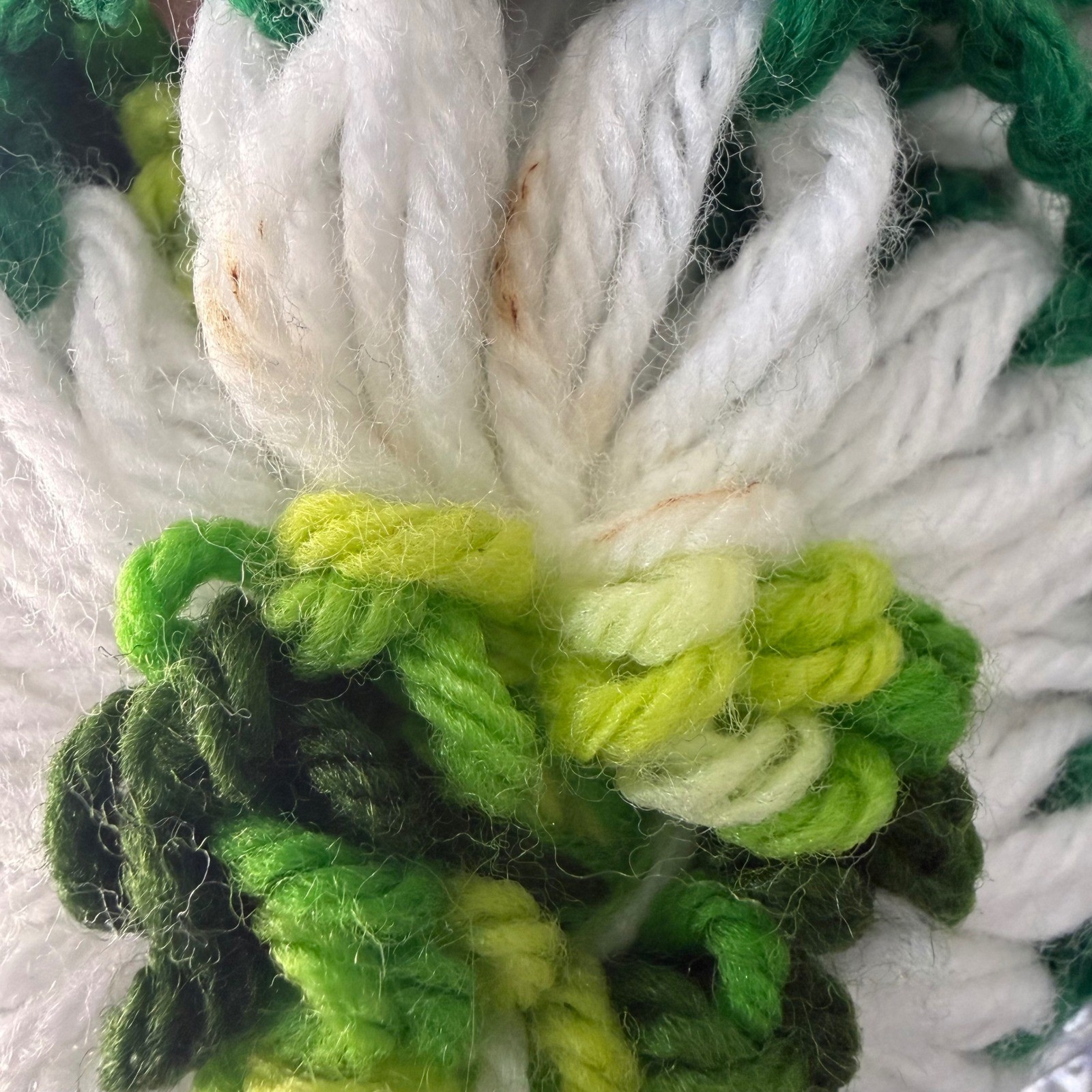 Daisy Chain Crochet 3D Knitted Afghan Throw Blanket Green 60”x54” VTG Granny