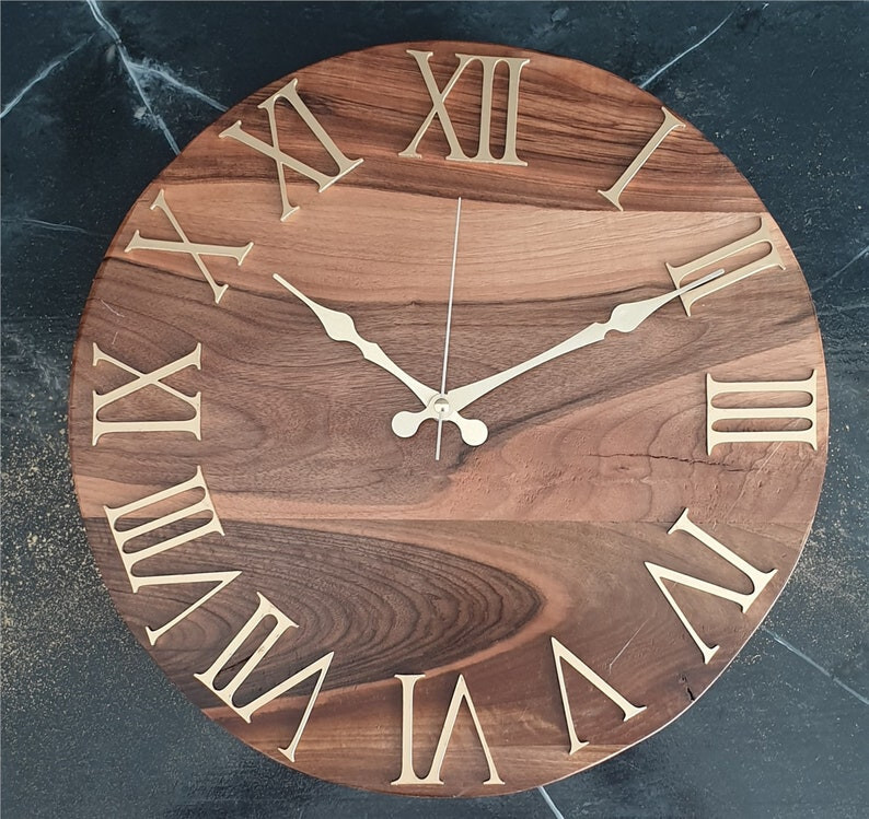 New Designer Brown Finished Wall Art Custom Wooden Handmade Round Shaped Gift