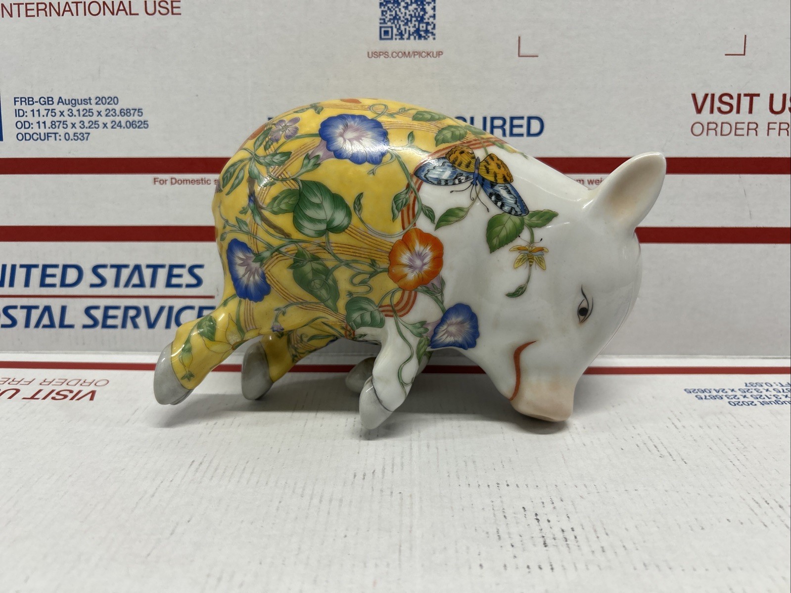 Lucky Smiling Pig Figurine Male Yellow Porcelain Floral Butterfly Estate -READ-