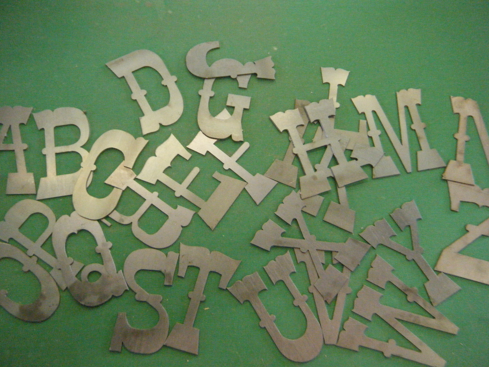 WESTERN STYLE 7&Prime; Metal Letters