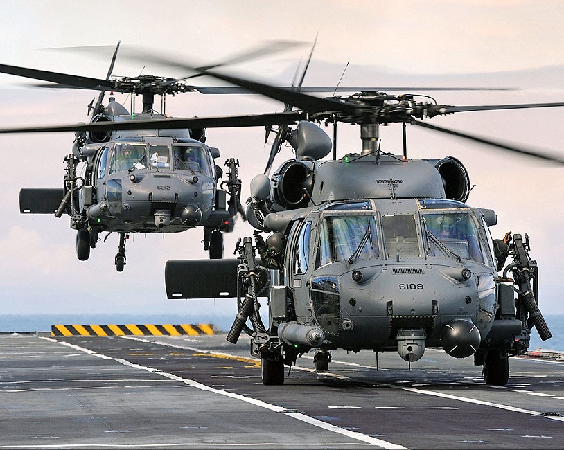 MH-60P PAVE HAWK HELICOPTERS LAND ON HMS ILLUSTRIOUS PHOTOGRAPH PHOTO PRINT