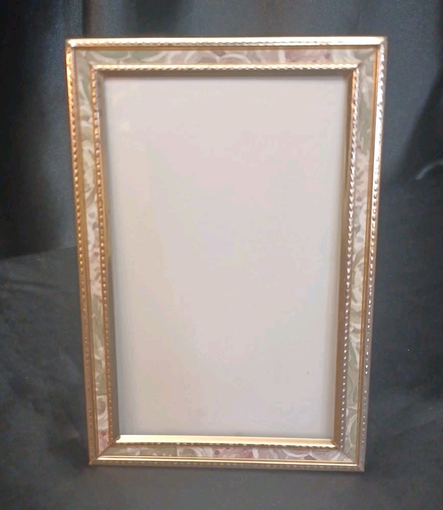 VINTAGE ORNATE MULTI COLOR GOLD METAL PHOTO FRAME 4&Prime; X 6&Prime; MCM EASEL