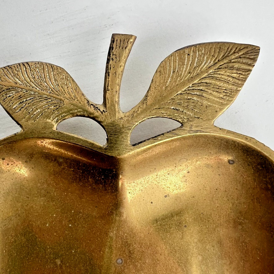 Solid Brass Apple Dish India Vintage Trinket Tray Fruit Decor 6in Mid Century 6&Prime;