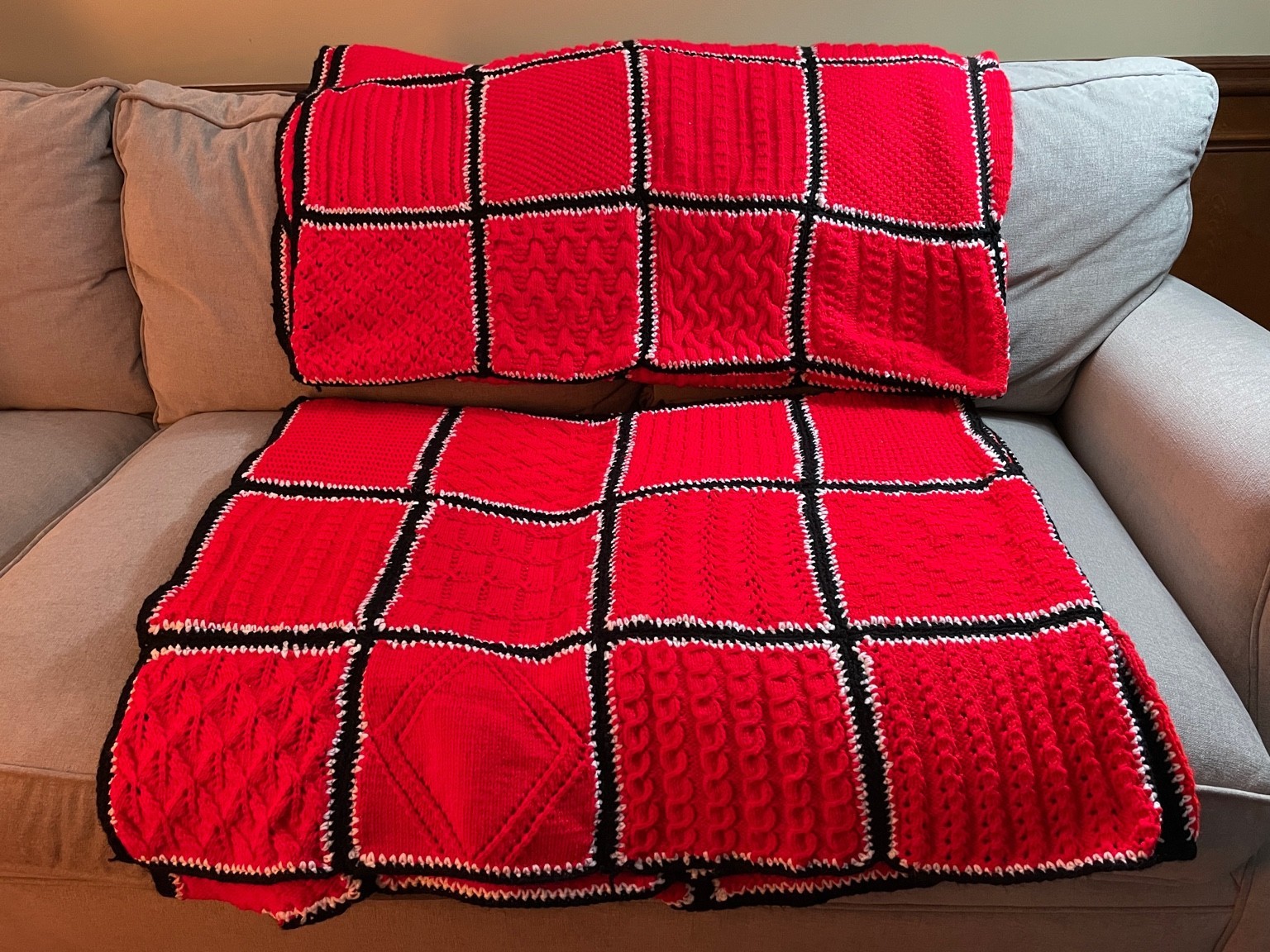 Hand Knit Afghans Pair 93×65 UGA Georgia Bulldog Colors Red Black White washable