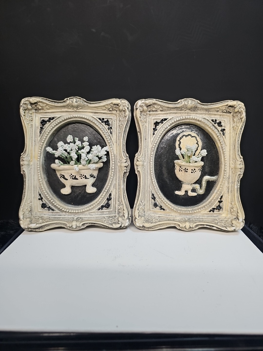 Jomarca Chalkware Set Of 2 Bathroom Wall Plaque. Flowers Tub/Toilet.1974 VTG
