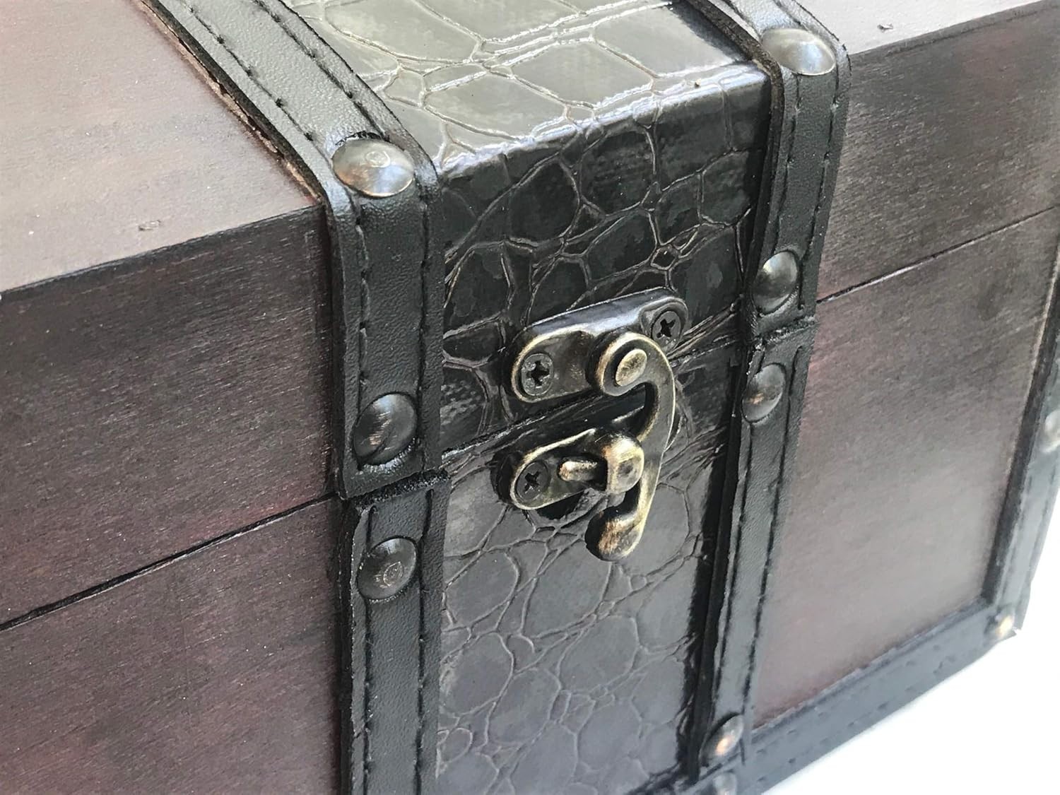 Handcrafted Wooden Treasure Chest Decorative Storage Box with Antique Style