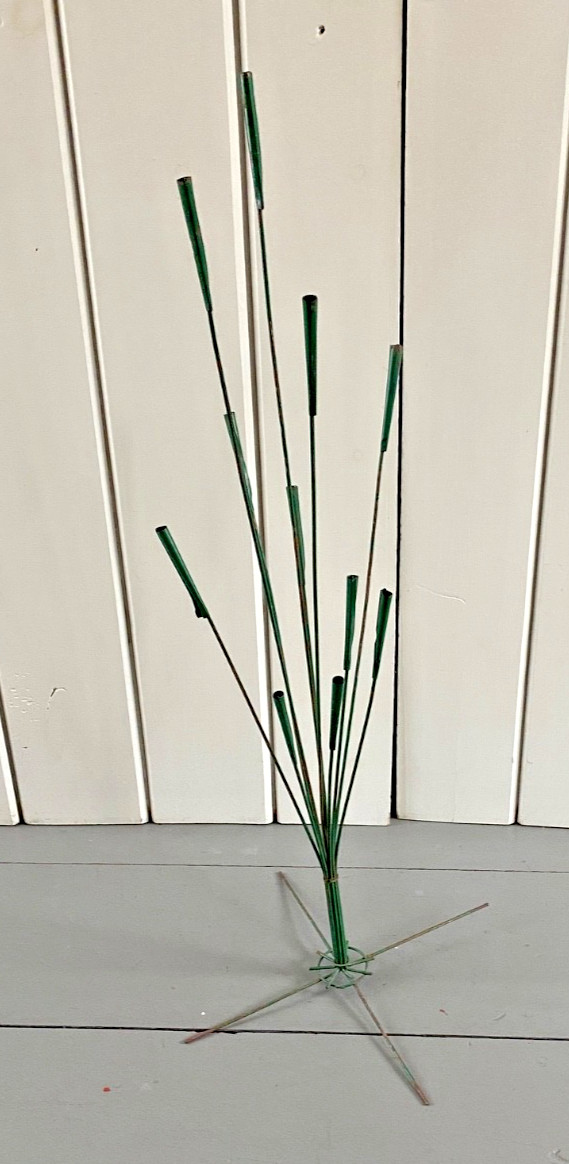 Vtg Rare Green Metal Cattails Grass Flower Frog MCM Kinetic Art Sculpture 37&Prime;H