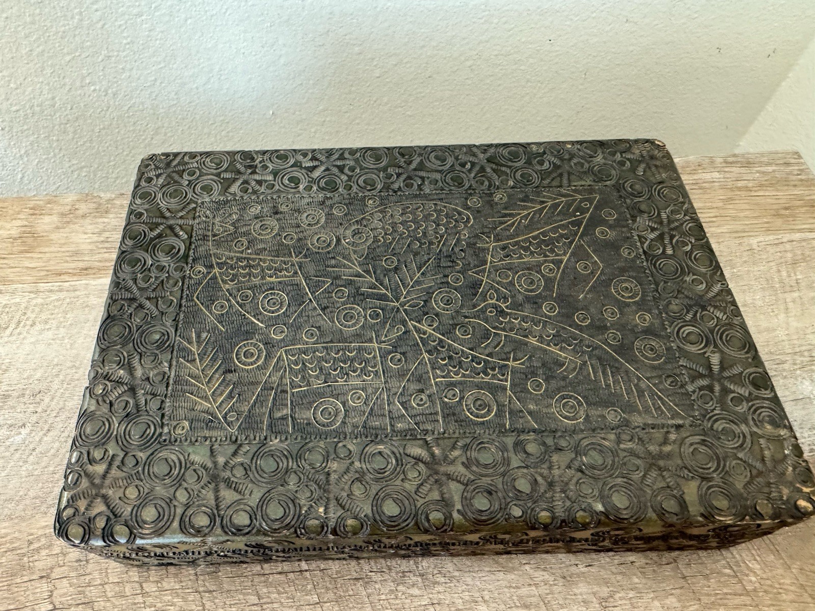 Trinket Box Wood Brown Gold Details Birds Animals 11” X 8” Storage