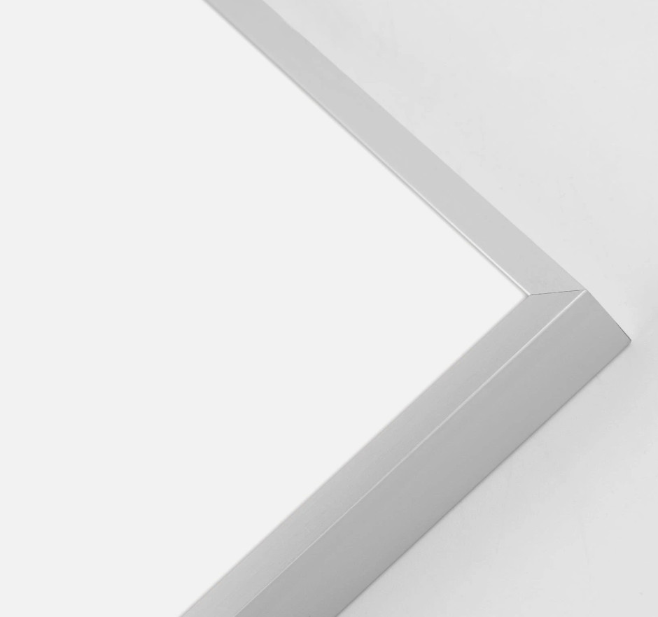 14 1/2&Prime; x 11 1/2&Prime; x 1&Prime; Aluminum Picture Frame with Mat See photos(R4)