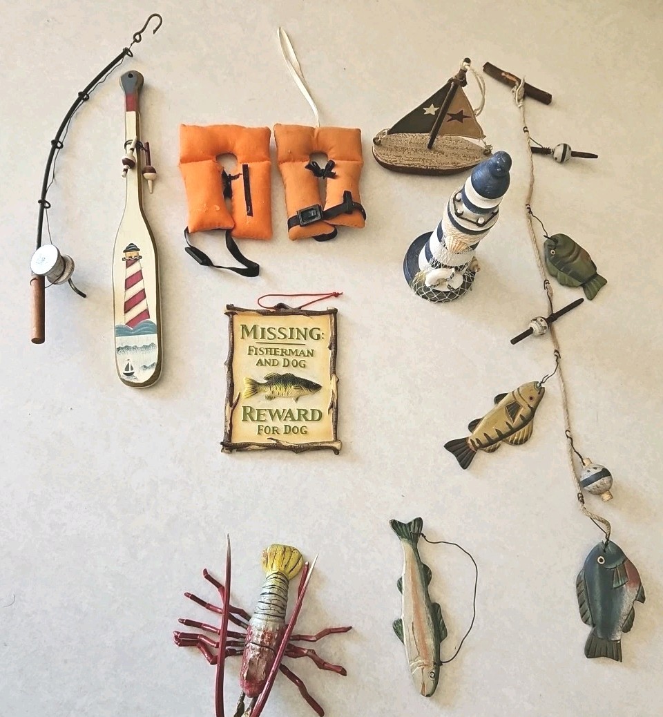 Fishing Deco Wood and metal Fishing Decoration Vintage( lot Of 10 piece)