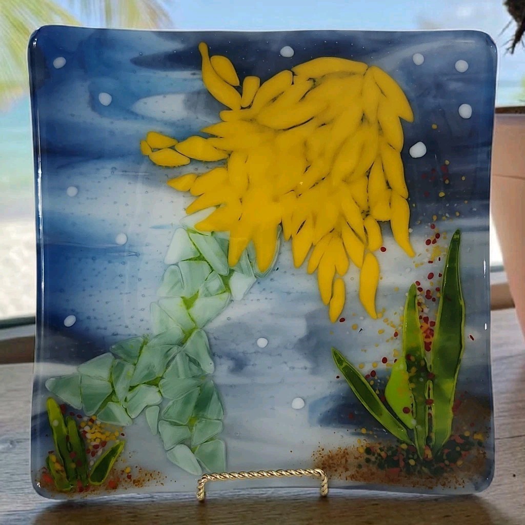 Rare Mermaid & Sea Grass Fused Glass Artisan Plate Handpainted Sea Life 9.5&Prime;W EC