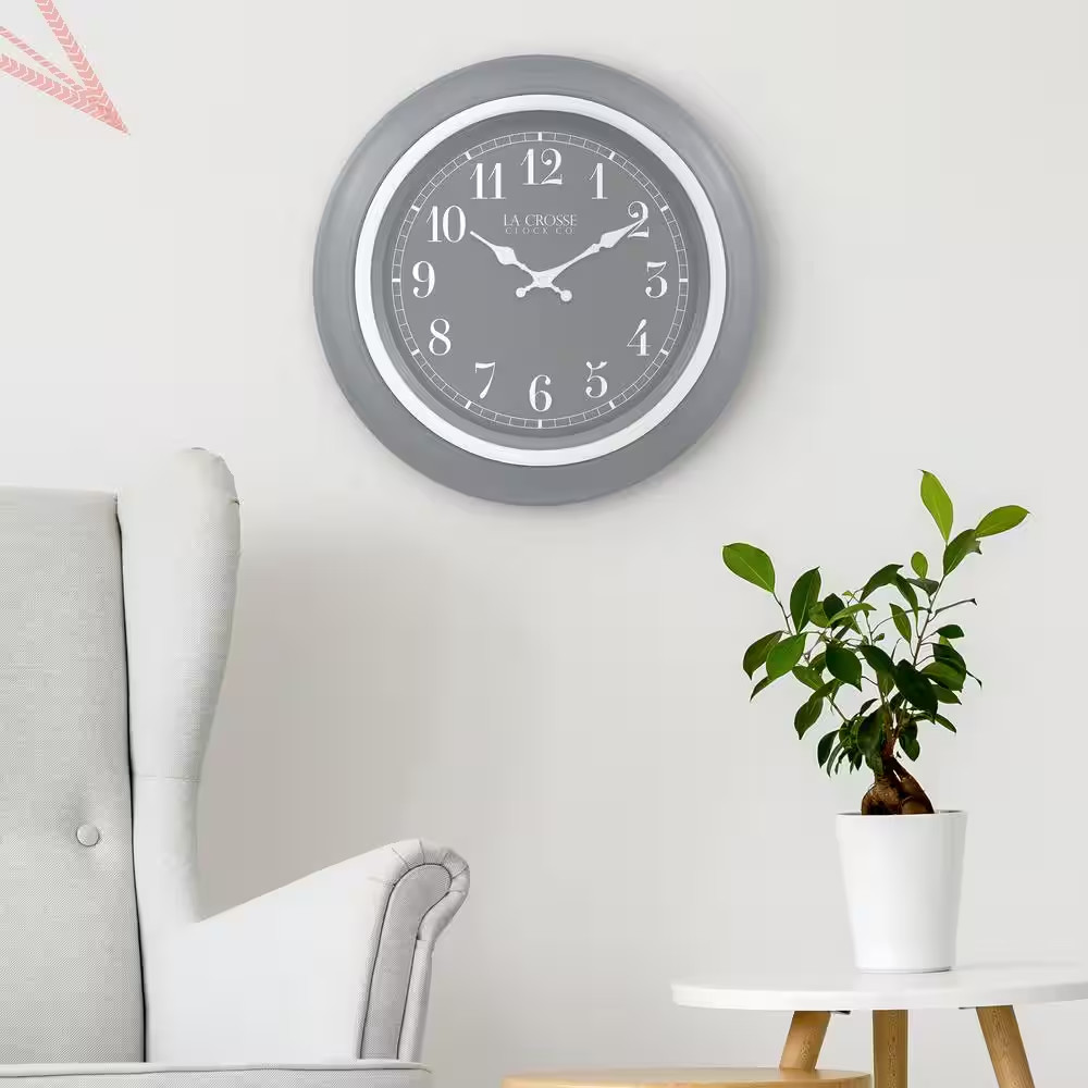 18 In. Louisa Quartz Analog Wall Clock