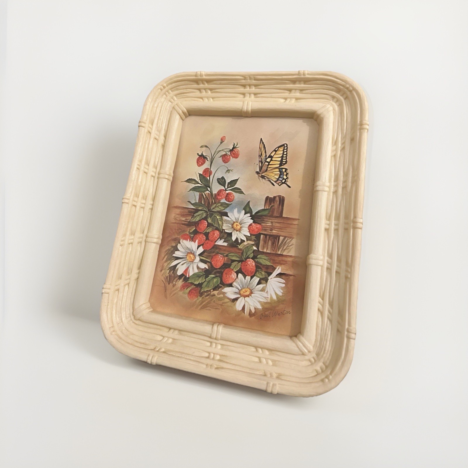 Vintage Strawberry Wall Art- Set Of 2. 8×7 Inches