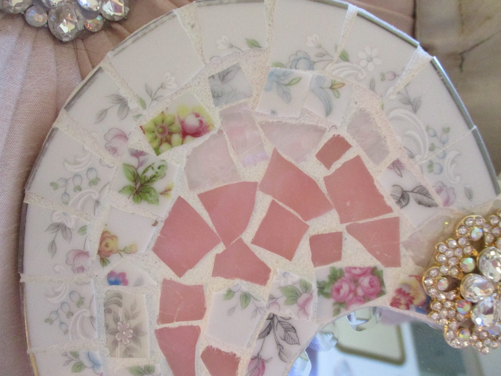 Shabby Chic Broken China Mosaic Heart Plaque Mirror