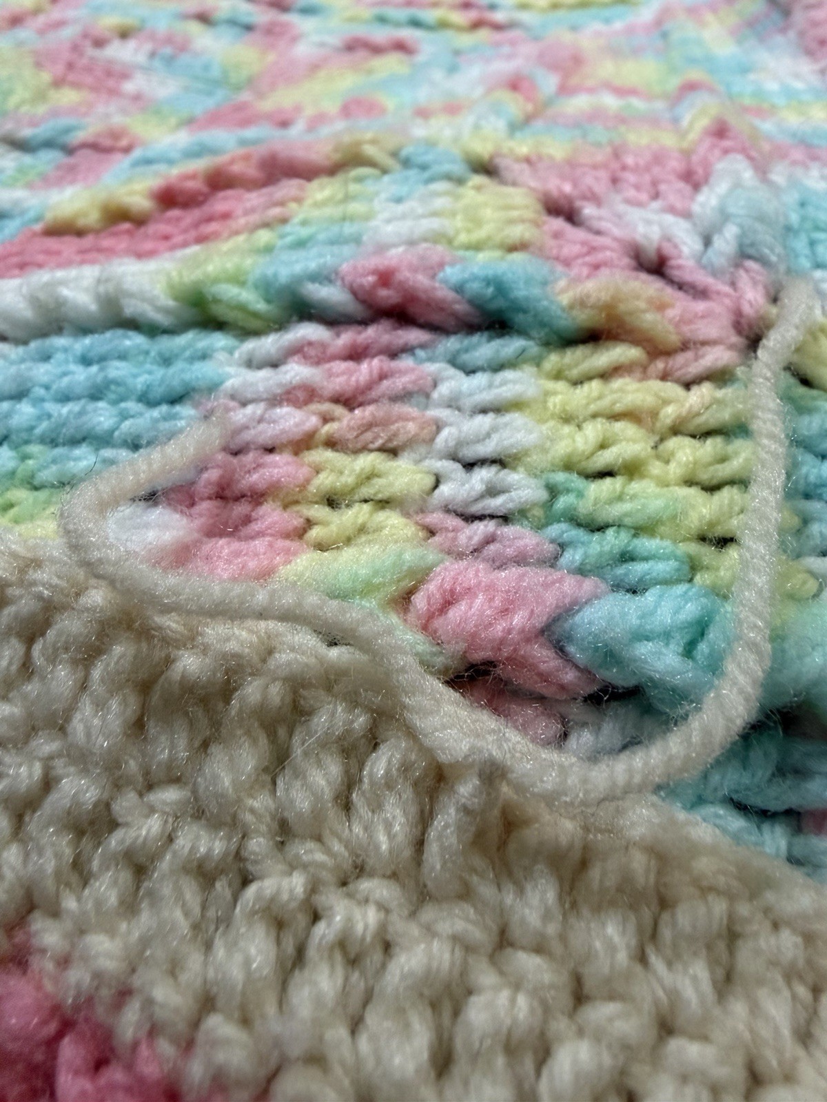 Vintage Handmade Pastels Crochet Afghan Granny Square Blanket 76&Prime; x 60&Prime;