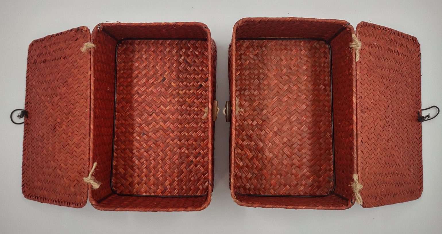 Set of 2 red latched lid rectangular woven storage baskets 10&Prime; L x 6.5&Prime; W x 4&Prime; T