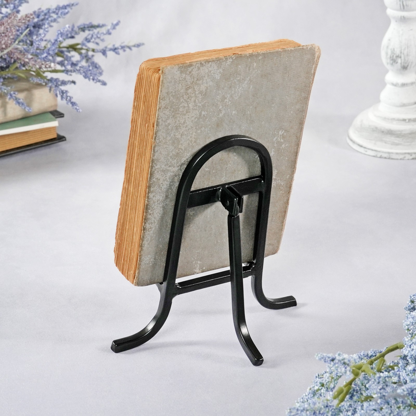 Bard&rsquo;s Black Wrought Iron Easel, 6&Prime; H x 5.5&Prime; W x 4&Prime; D (For 6&Prime; – 8.5&Prime; Plates)