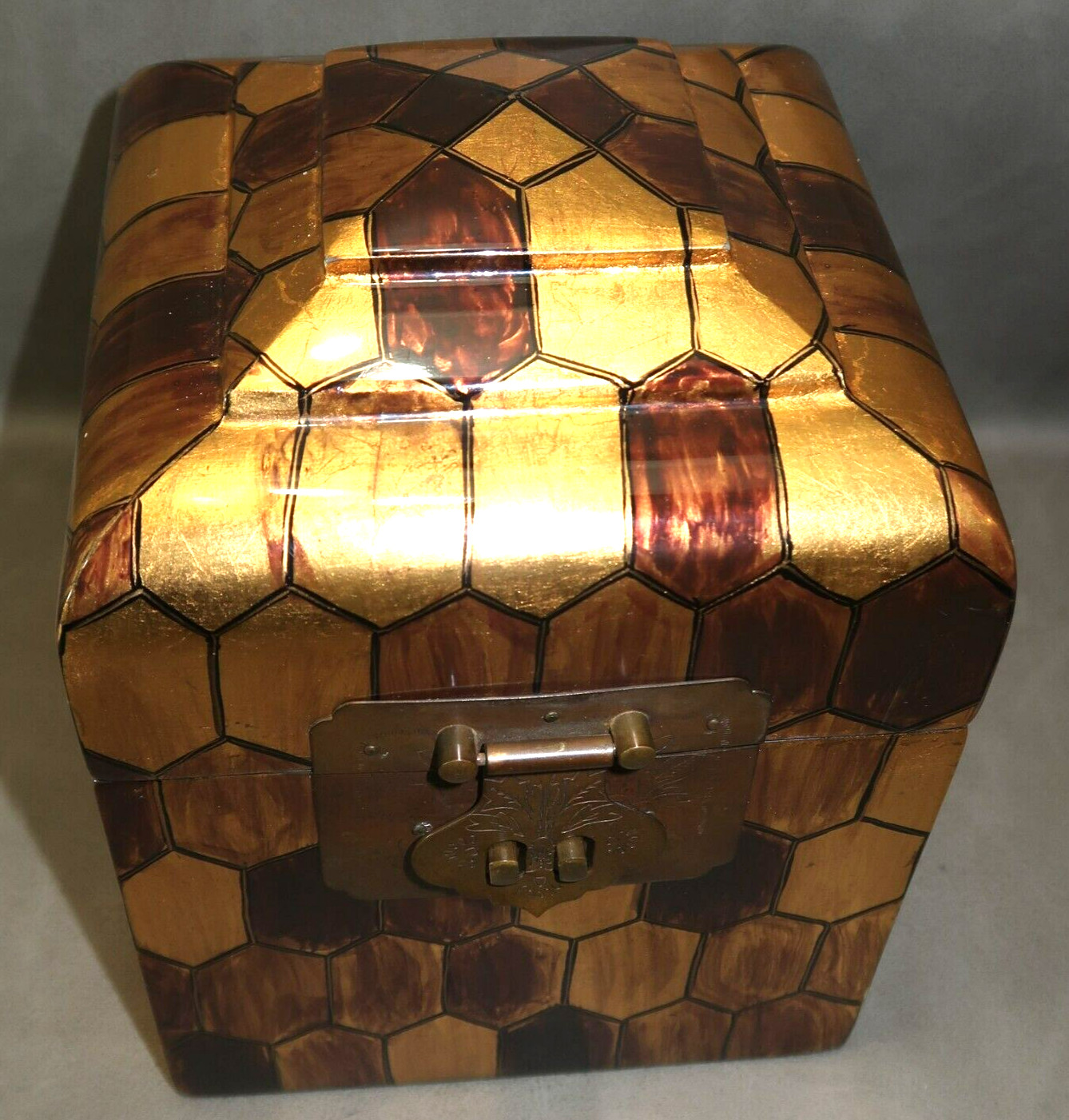 8&Prime; Hilda Flack Decorative Lacquered Box Container Chest- Gold Bronze Brass Tones