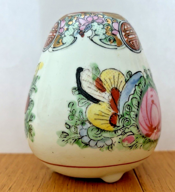 Chinese Nian Qian Zhi Long Miniature Hand Painted Small Porcelain Vase 3&Prime;
