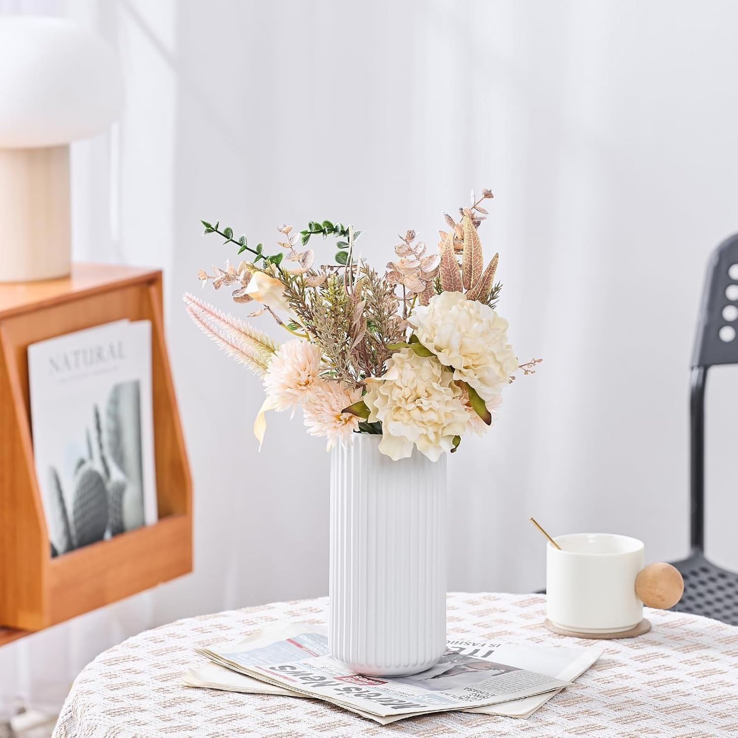Thickened White Ceramic Flower Vase – 8-Inch Decorative Gift for All Occasions