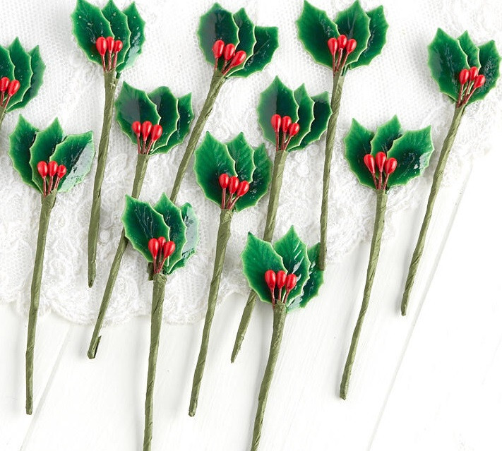Bulk Package of 192 Miniature 3-1/2&Prime; Lacquered Holly Leaf Picks