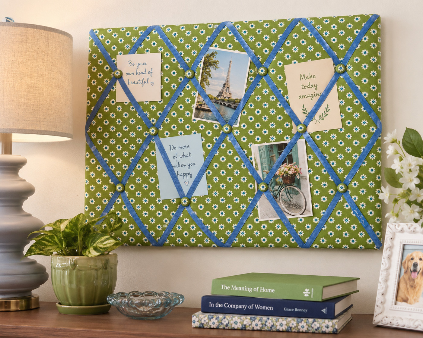 VERA BRADLEY NWT « Green Apple » Ribbon Board 18 x 24&Prime; RARE!