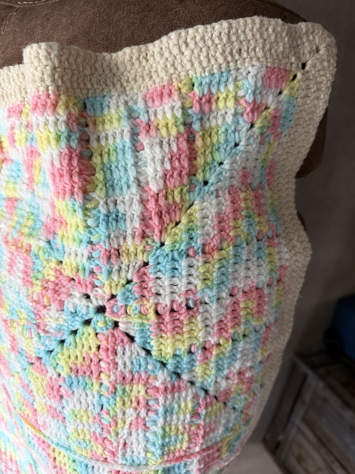 Vintage Handmade Pastels Crochet Afghan Granny Square Blanket 76&Prime; x 60&Prime;
