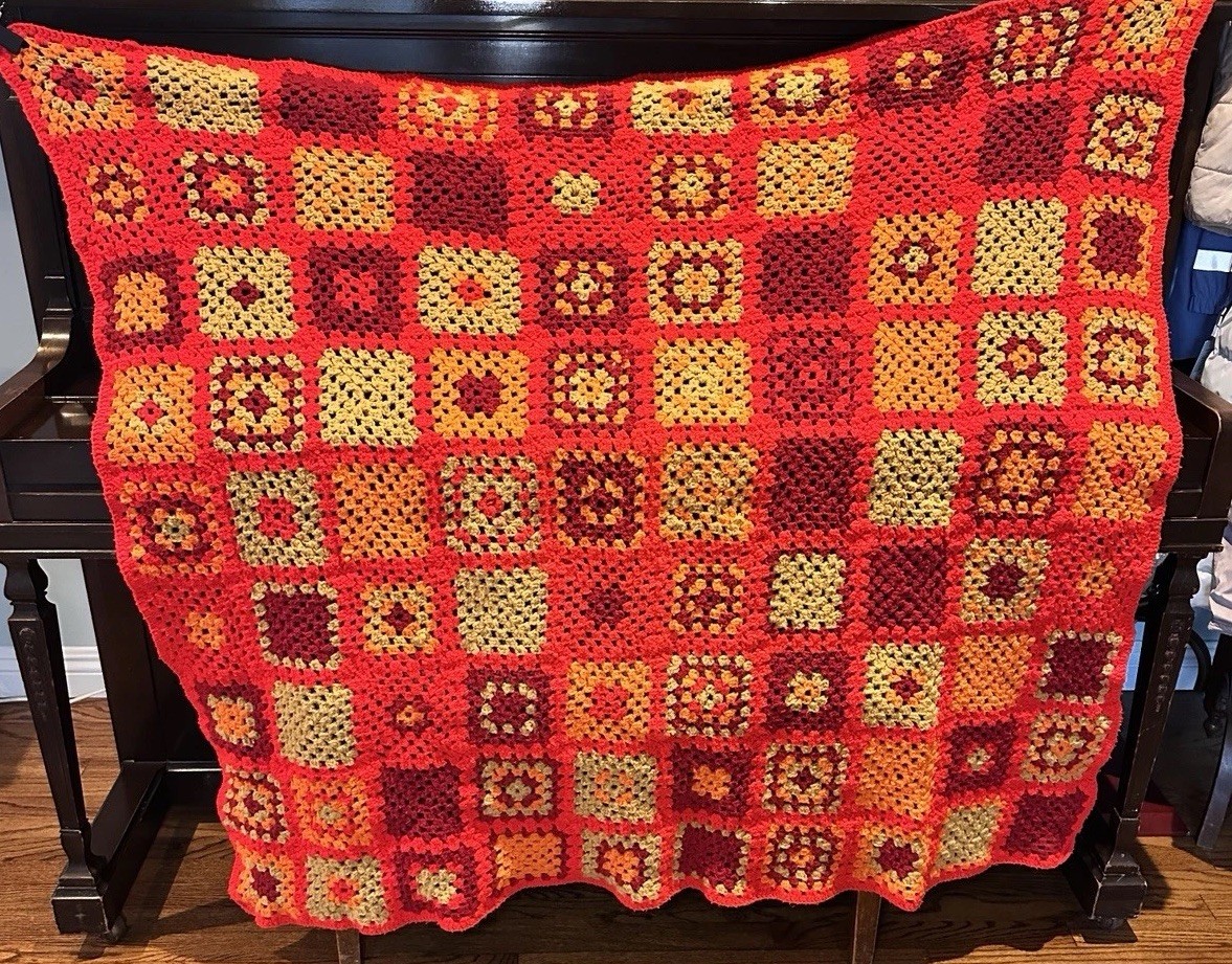 Vintage Hand Crocheted Granny Square Afghan Blanket Red & Orange 43” X 48”